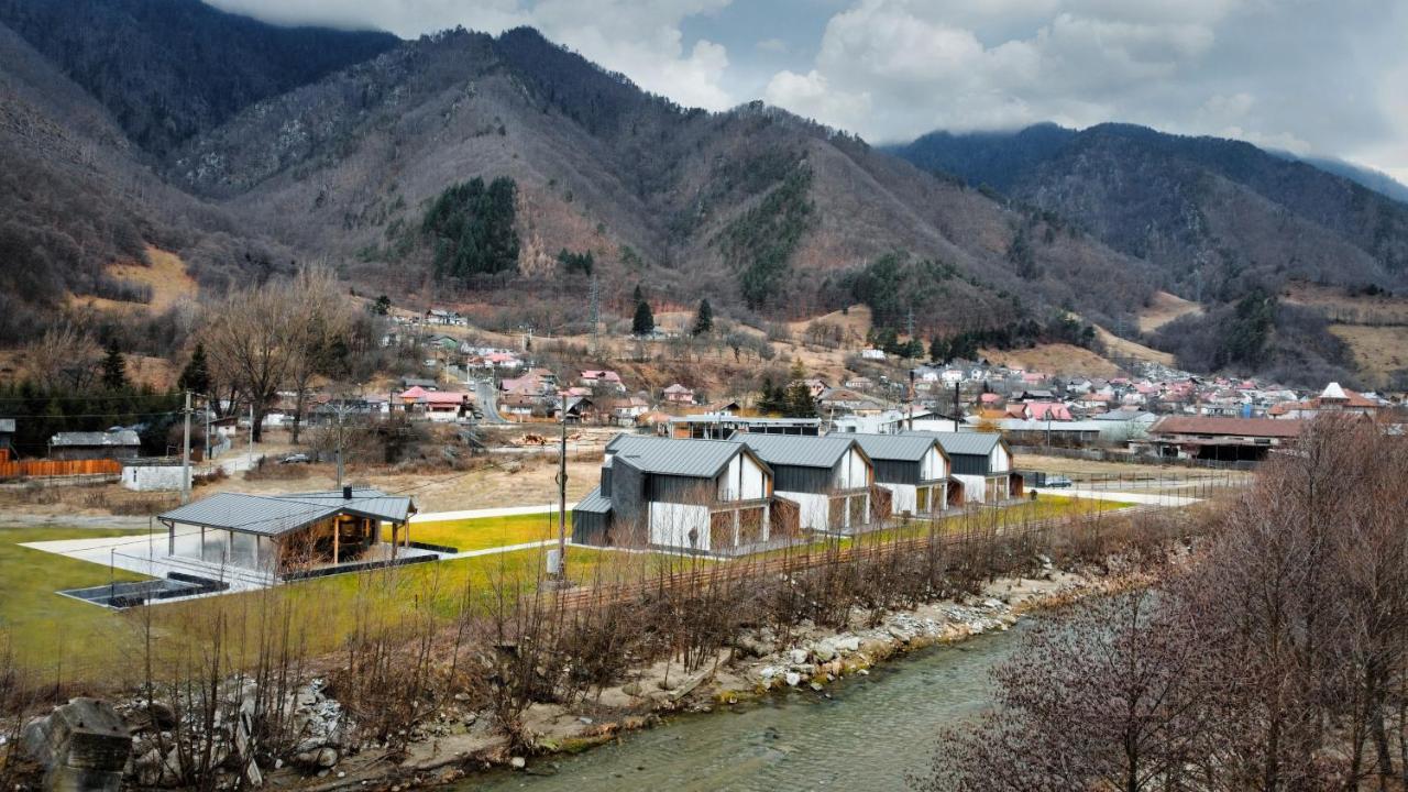 Complex Lunlo Village Brezoi Exterior foto